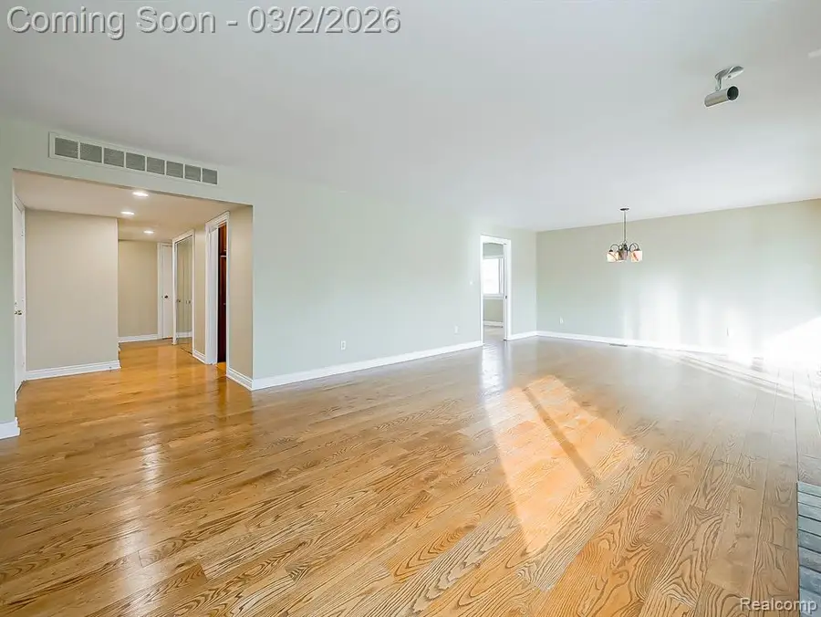 4411 Laurel Club, West Bloomfield, MI  - #3