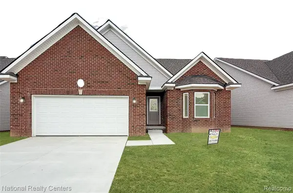 317 Devonshire #9, Lapeer, MI 