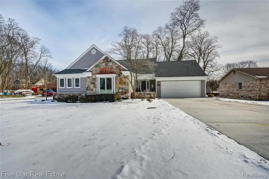 4950 Whitlow, Commerce Township, MI  - #2