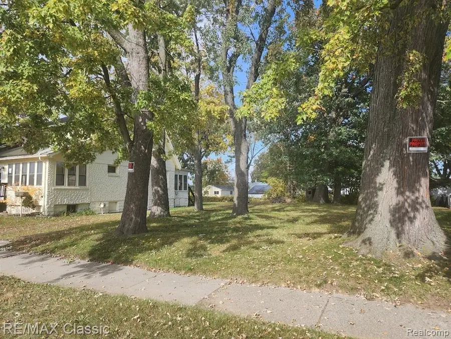 11227 Jackson, Warren, MI 48089 - #3