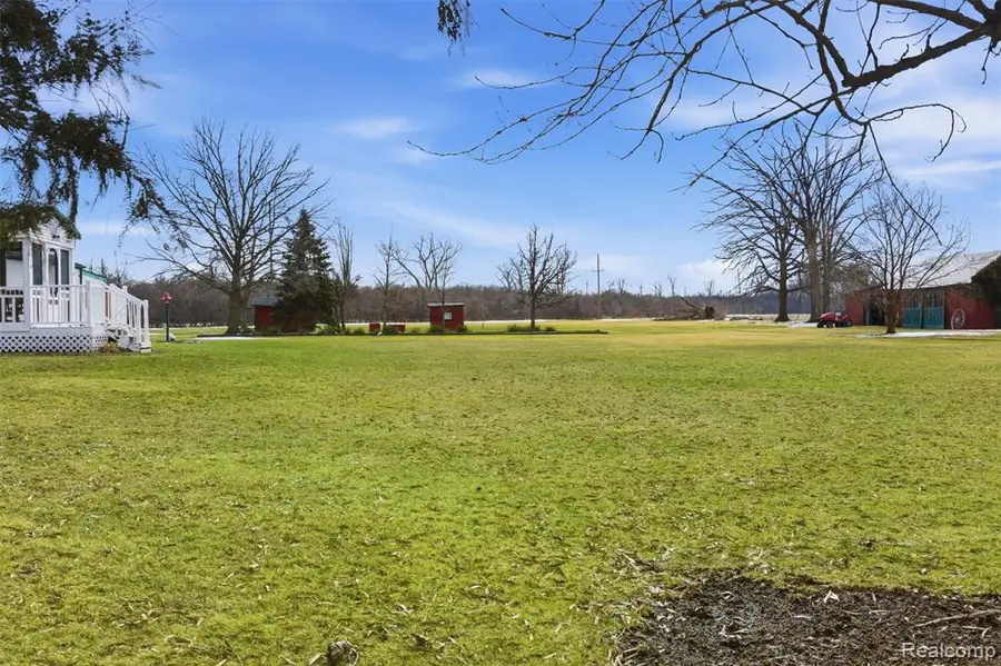 21301 Woodruff, Rockwood, MI 48173 - #3