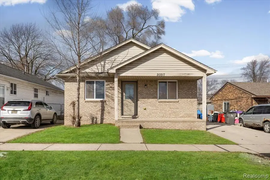 20217 14 Mile, Clinton Township, MI 48035 - #2