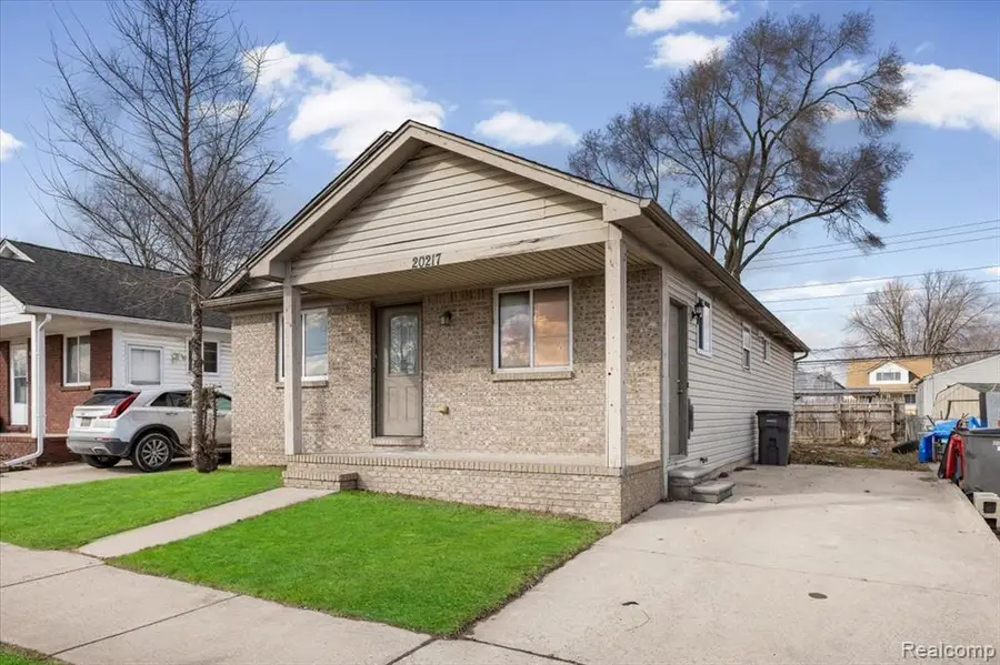 20217 14 Mile, Clinton Township, MI 48035 - #3
