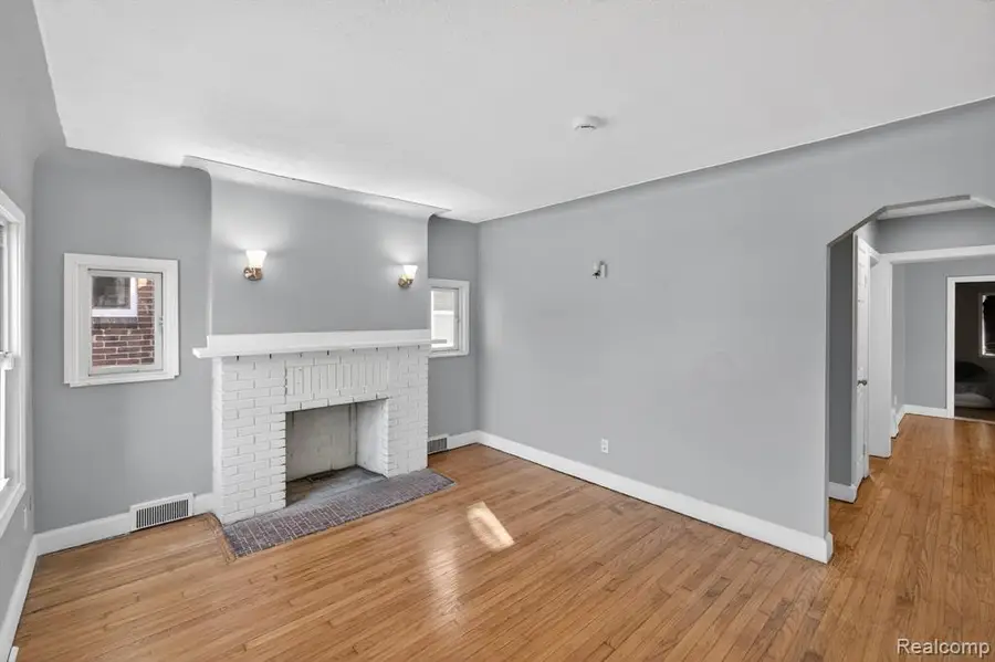 9988 Somerset, Detroit, MI  - #3