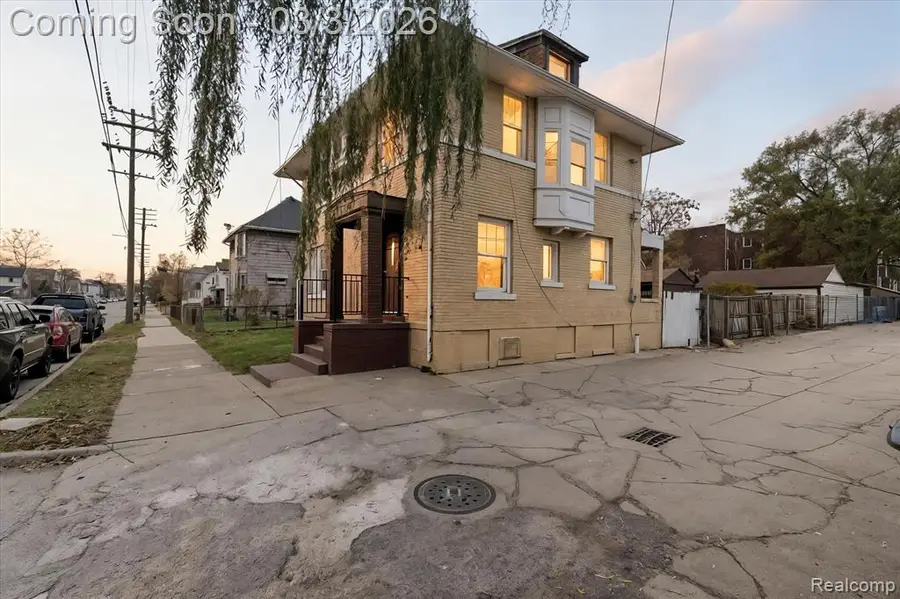 5421 Toledo, Detroit, MI  - #2