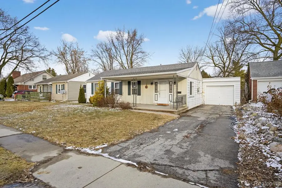 3066 Schaefer, Saginaw, MI 48604 - #2