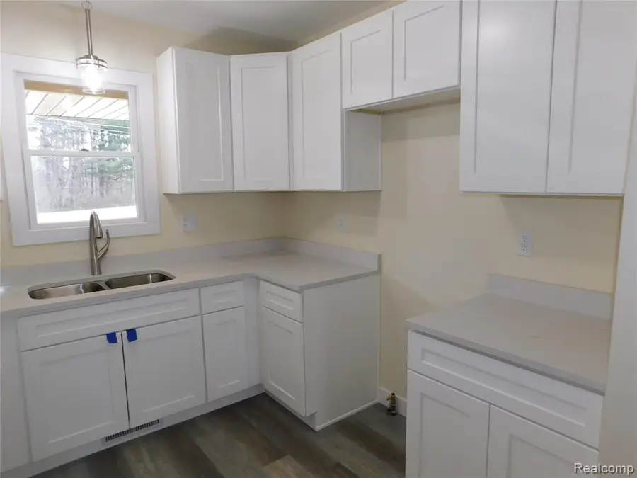 1444 W Lake, Clio, MI 48420 - #2