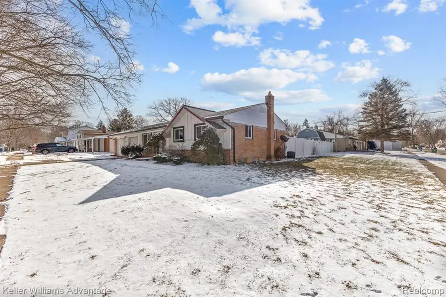 8735 Ringwood, Commerce Township, MI  - #3