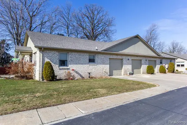 41837 King Edward, Clinton Township, MI 