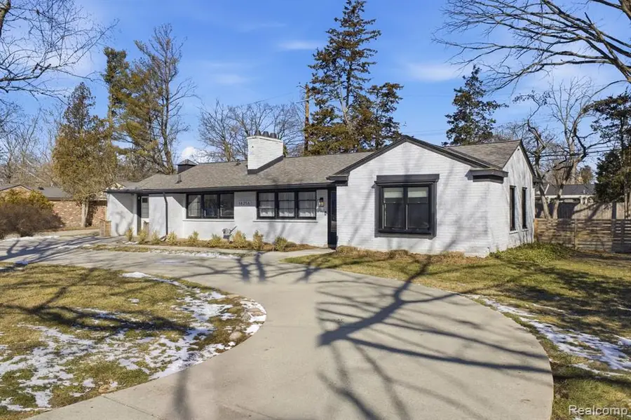 16256 W 13 Mile, Beverly Hills, MI  - #2