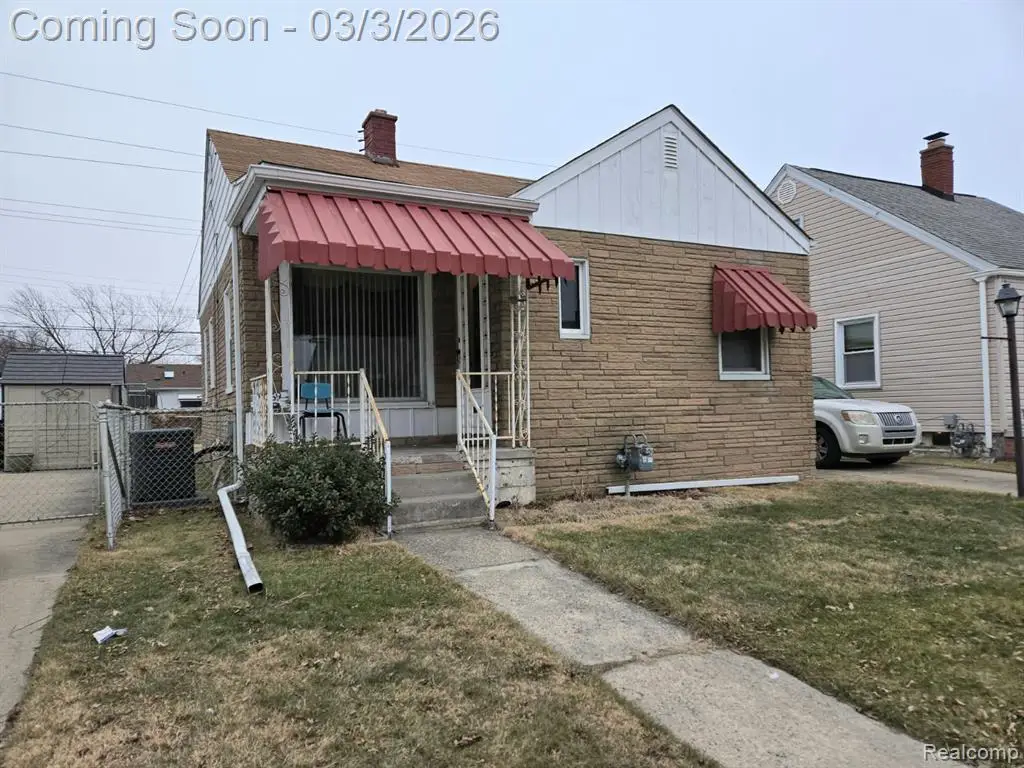 2069 11th, Wyandotte, MI  - #1