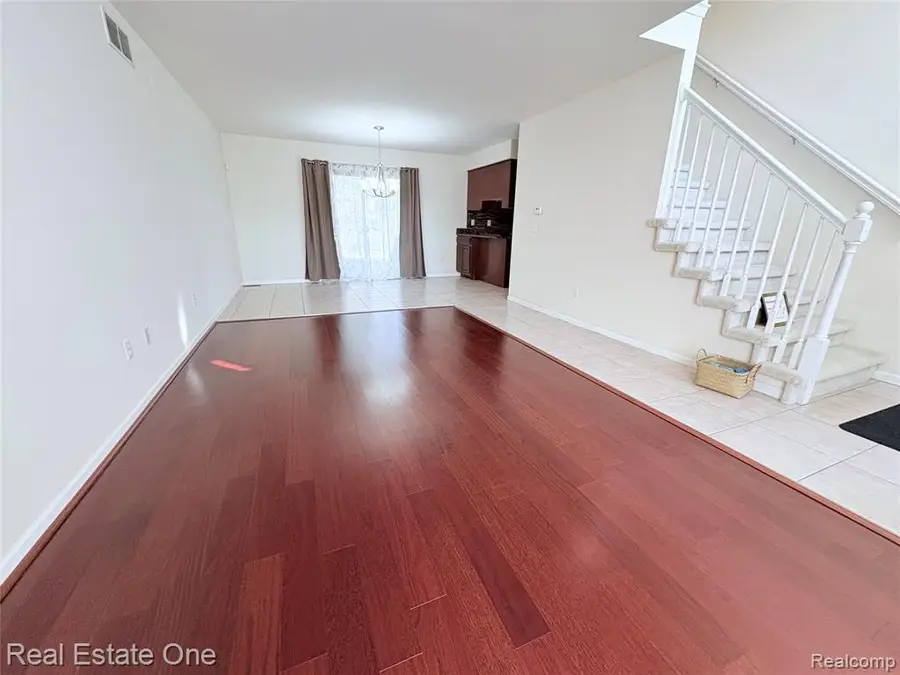 6178 Elarz, Troy, MI  - #3