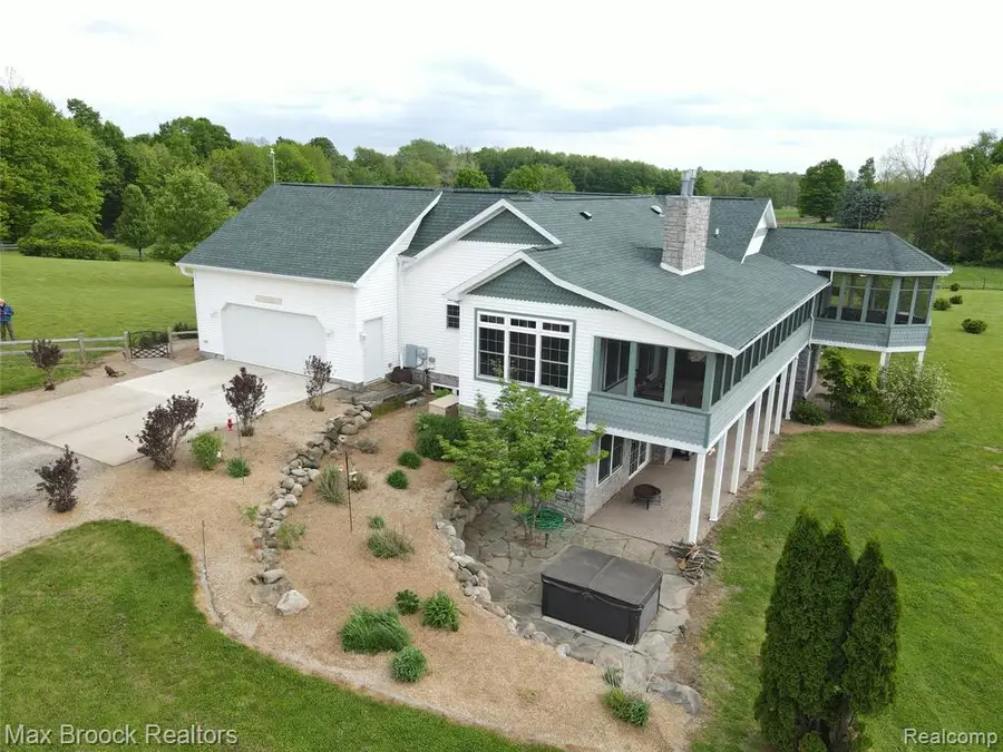 58282 Savage, Vandalia, MI 49095 - #3