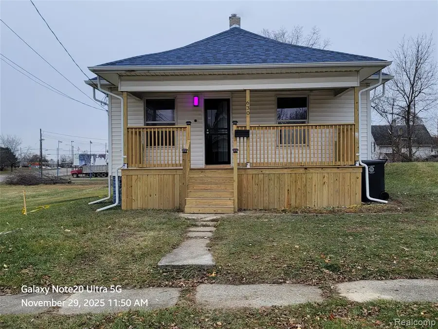 630 E Dartmouth, Flint, MI 48505 - #2