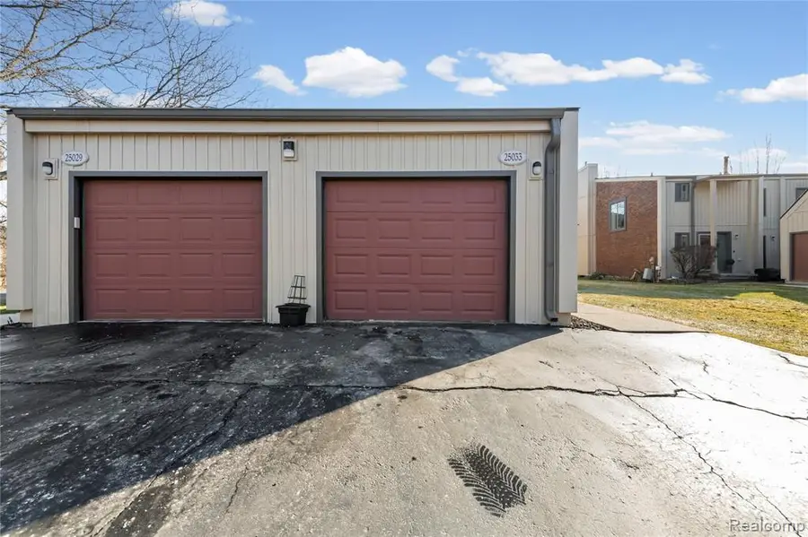 25033 Woodvale, Southfield, MI  - #2