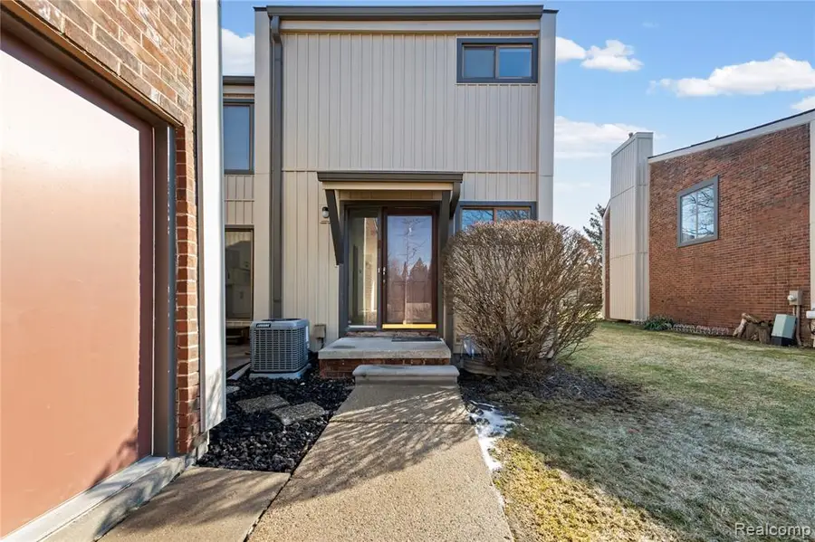 25033 Woodvale, Southfield, MI  - #3