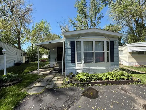 3086 Hillanlake #126, Brooklyn, MI 