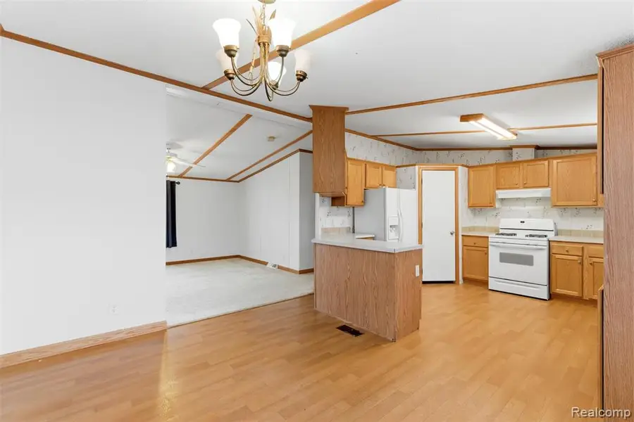 3710 Elm Ct., Clarkston, MI 48348 - #2