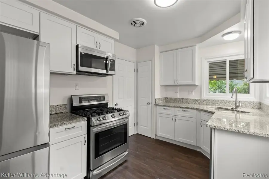 21701 Parklawn, Oak Park, MI  - #2