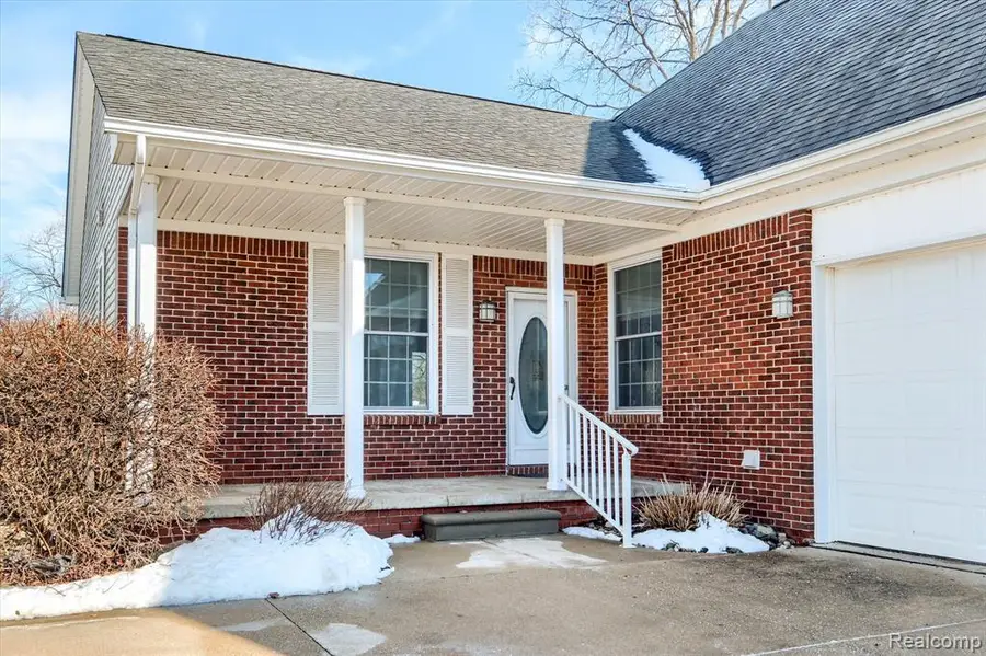 1390 Luxington, Lapeer, MI  - #2