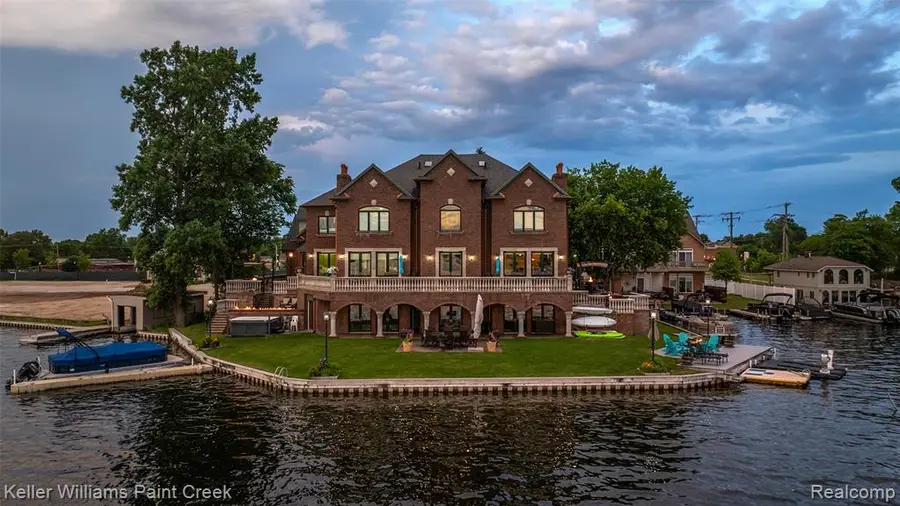 328 S Broadway, Lake Orion, MI  - #2