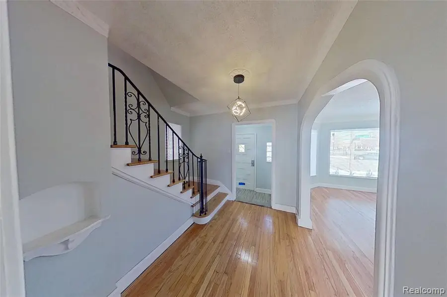 8401 W 7 Mile, Detroit, MI 48221 - #3