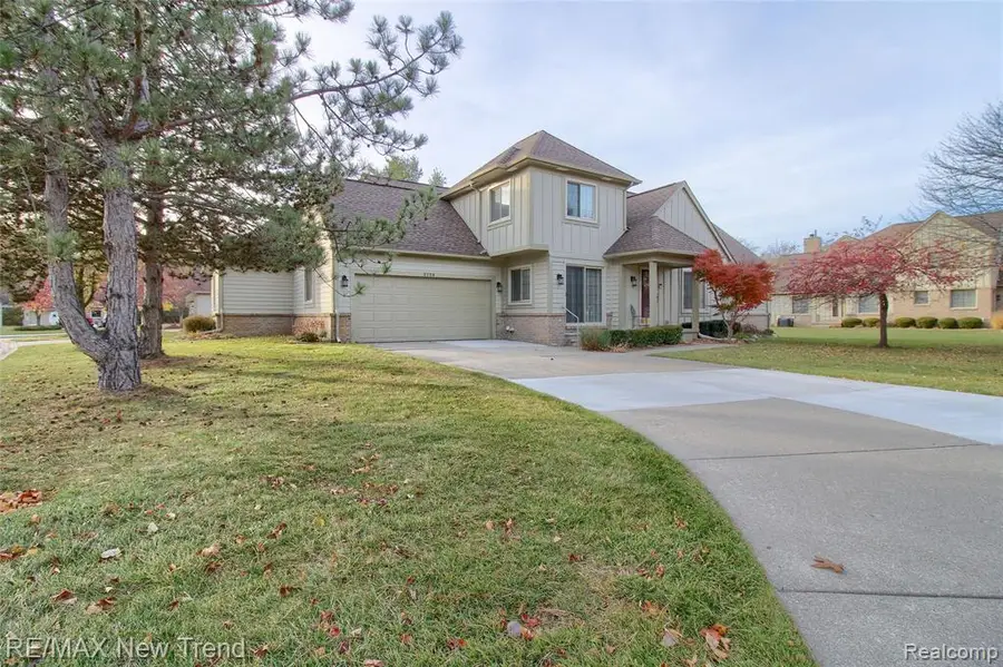 2759 Maple Forest, Wixom, MI 48393 - #2