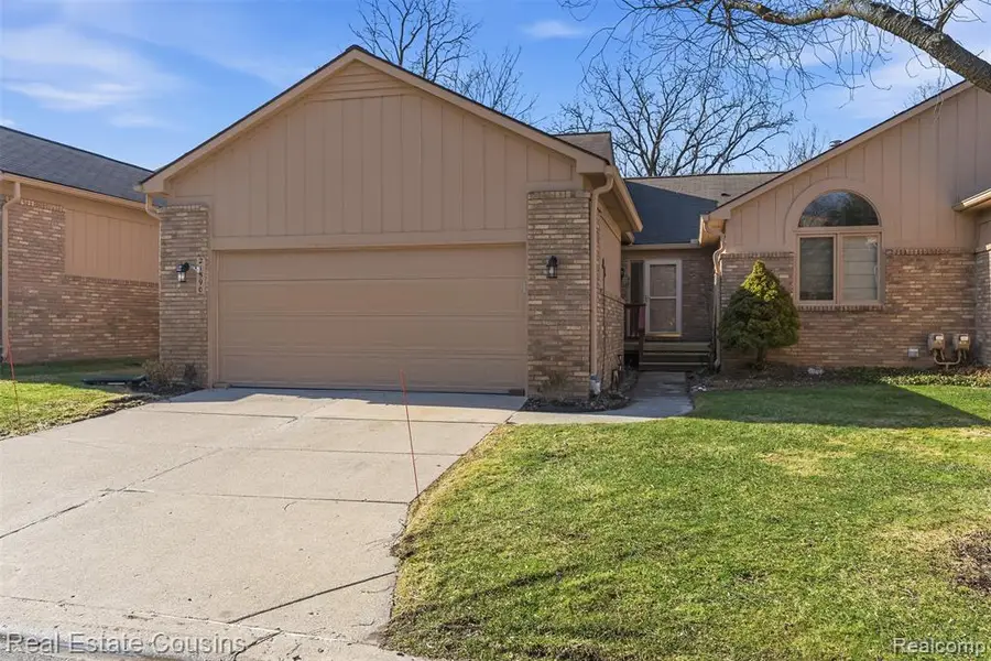 21590 River Ridge, Farmington Hills, MI  - #3