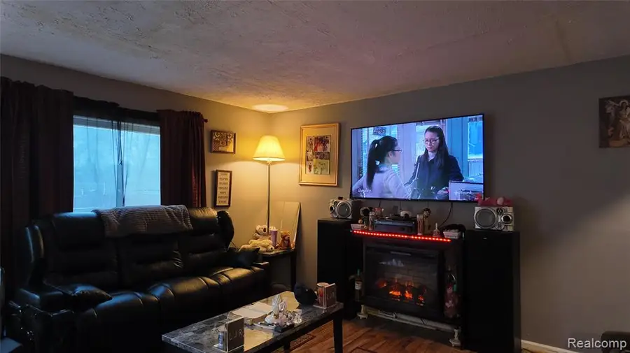 3095 Maywood, Flint, MI  - #3