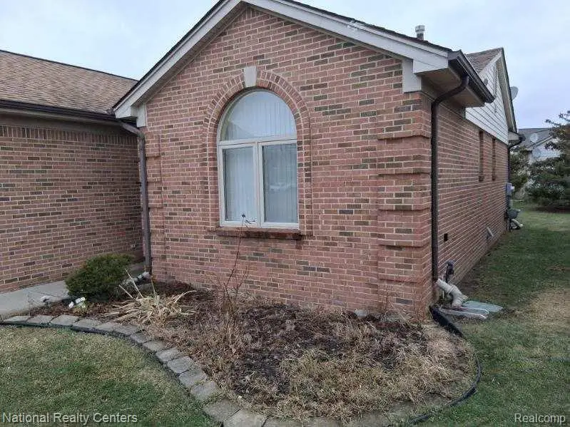 8373 Jefferson, Warren, MI  - #2