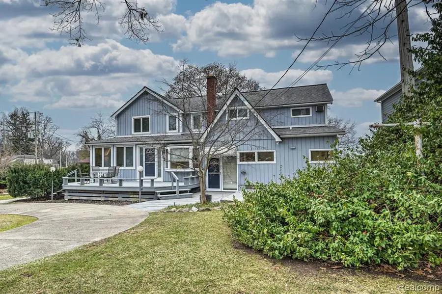 3453 Ormond, White Lake, MI 48383 - #3