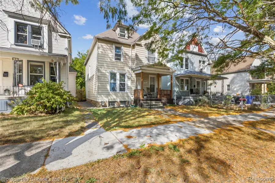 569 Melbourne, Detroit, MI 48202 - #2
