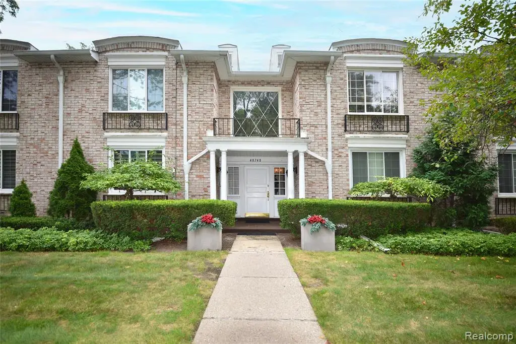 40740 Woodward #38, Bloomfield Hills, MI  - #1