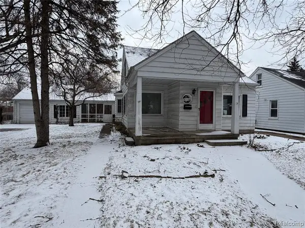 8112 Dale, Center Line, MI 