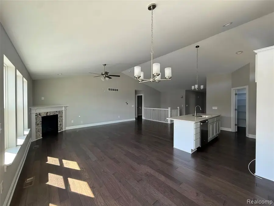 269 Canyon Creek #51, Howell, MI  - #3