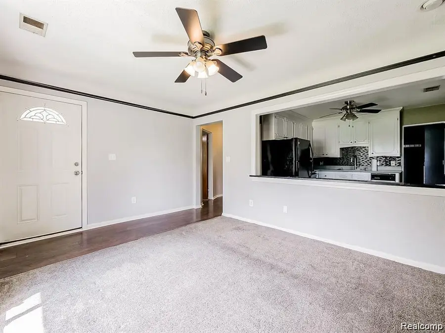 24628 Carlysle, Dearborn, MI 48124 - #3