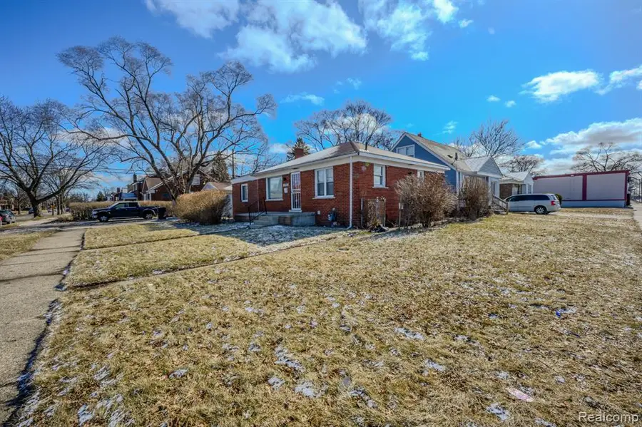 11700 Engleside, Detroit, MI  - #2