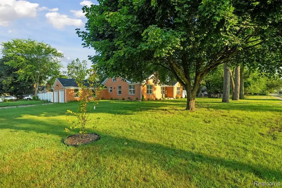 21211 Southfield, Southfield, MI  - #3