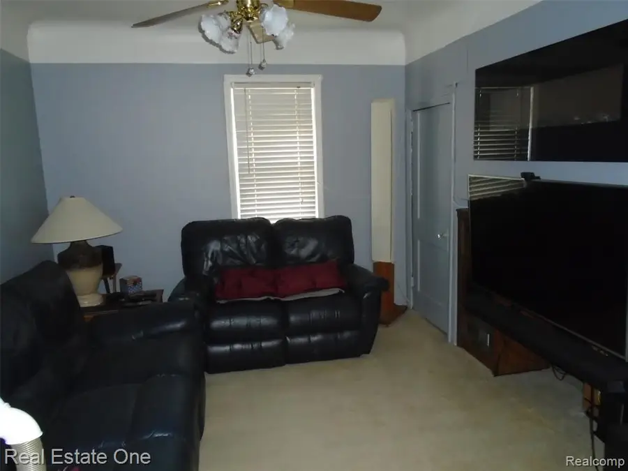 27736 Elmdale, Saint Clair Shores, MI  - #2