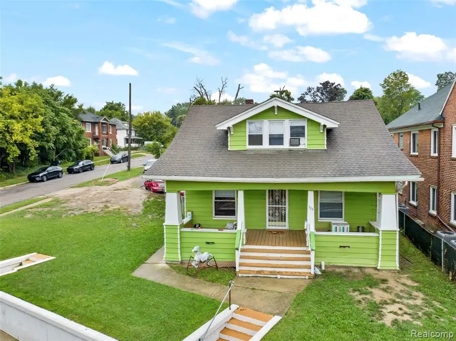 388 N Perry, Pontiac, MI  - #2