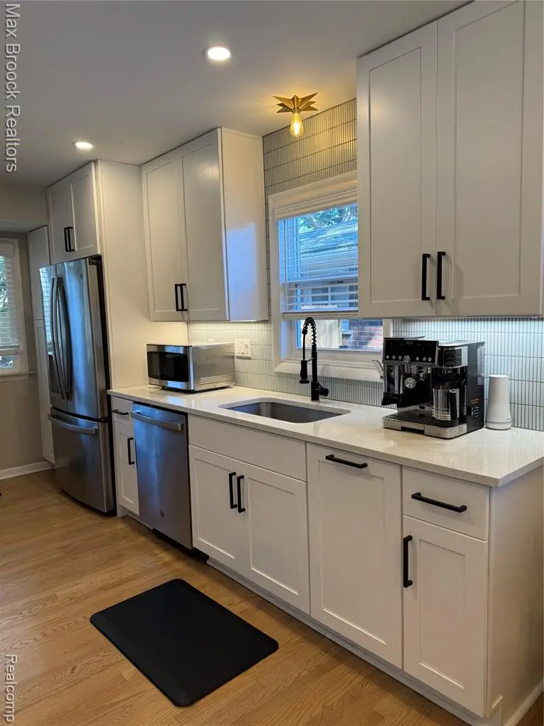 1029 Symes, Royal Oak, MI  - #3