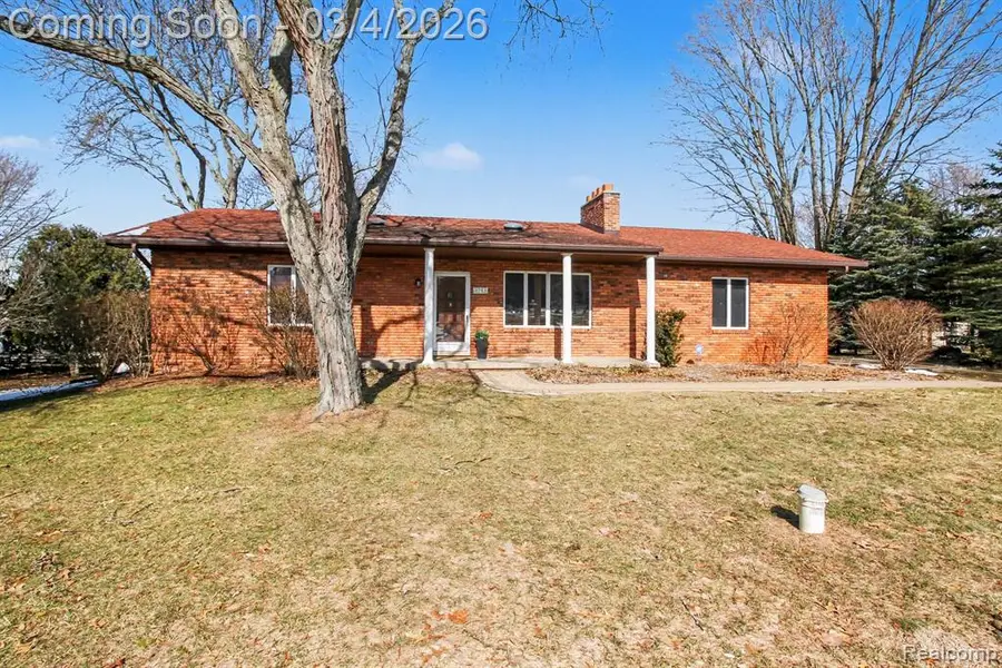8783 Skylane, Brighton, MI  - #3