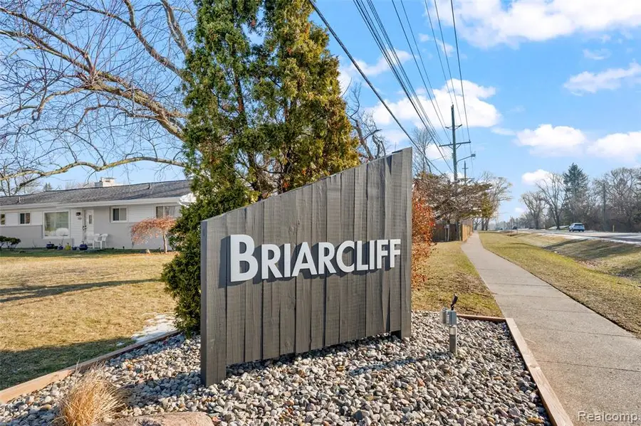 7260 Cottonwood, West Bloomfield, MI  - #2