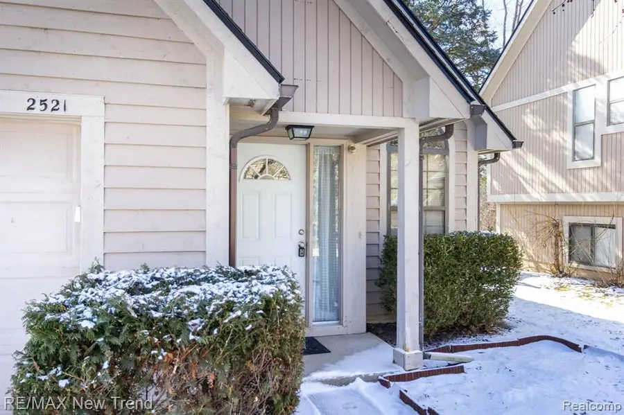 2521 Country Village, Ann Arbor, MI  - #3