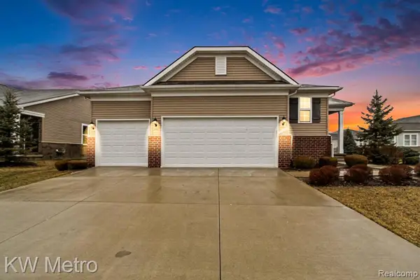 27134 Manistee, Flat Rock, MI 