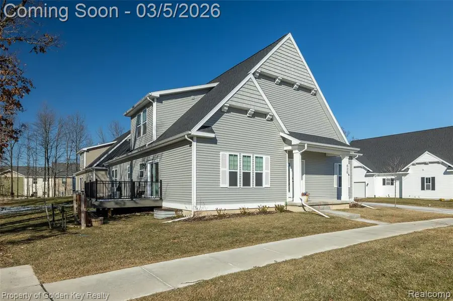 420 Dorchester, Howell, MI  - #3