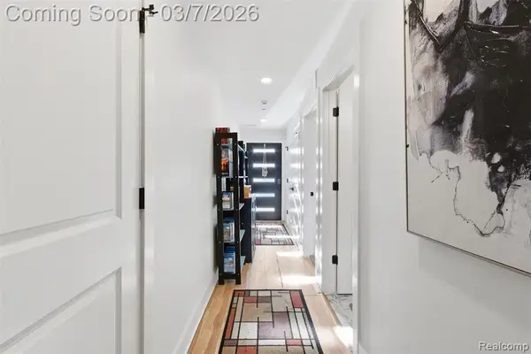 2744 Harrison, Detroit, MI 