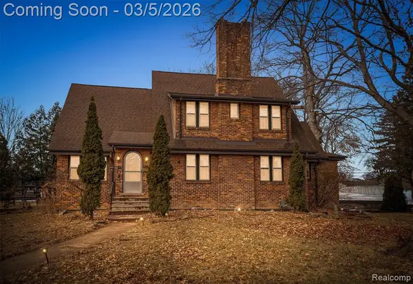 9045 Riverdale, Redford, MI 