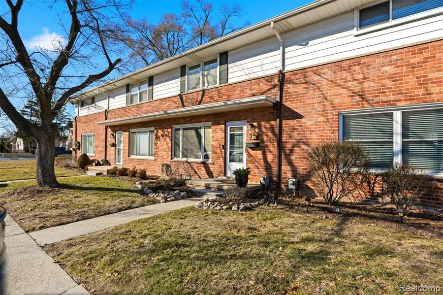 2604 Rochester #3, Royal Oak, MI  - #2