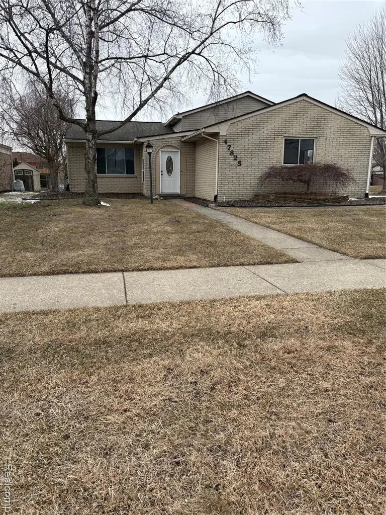 47825 N Chrys, Macomb, MI  - #1